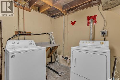 2056 Princess Street, Regina, SK - Indoor Photo Showing Laundry Room