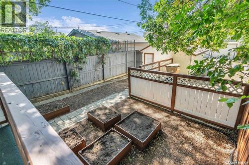 2056 Princess Street, Regina, SK - Outdoor