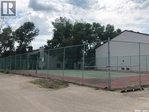 162 160 Gore Place, Regina, SK - Outdoor