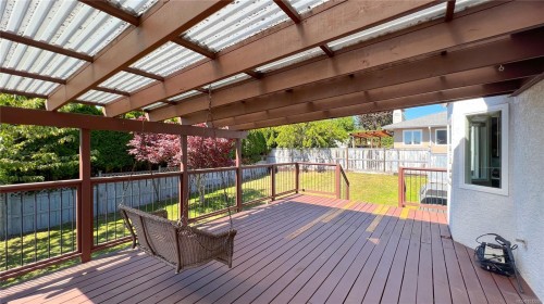 1016 Adeline Pl, Saanich, BC 