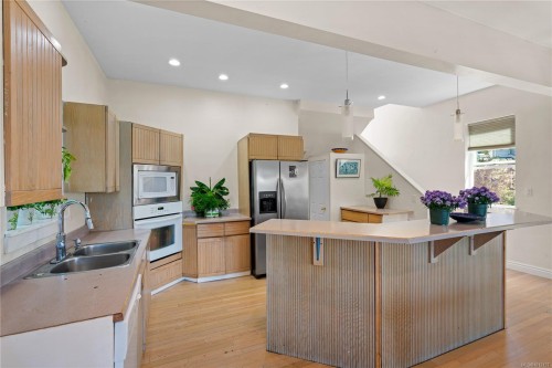 2545 Florence Lake Rd, Langford, BC 