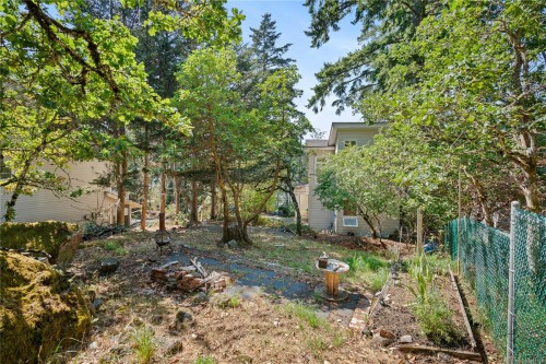 2545 Florence Lake Rd, Langford, BC 