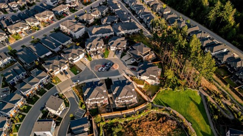 2768 Celestial Crt, Langford, BC - 