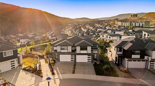 2768 Celestial Crt, Langford, BC - Outdoor With Facade