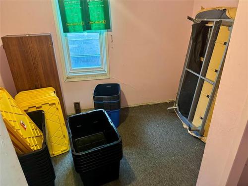 683 Langside St, Winnipeg, MB 