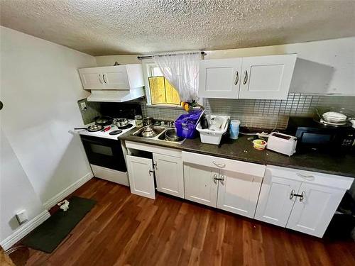 673 Toronto St, Winnipeg, MB 