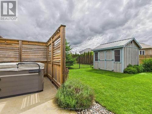 404 Devonshire Road, Saugeen Shores, ON - Outdoor