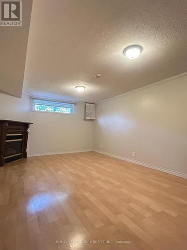 2749 Truscott Drive, Mississauga, ON - Indoor