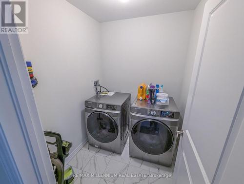 136 Tumblewood Place, Welland, ON - Indoor Photo Showing Laundry Room
