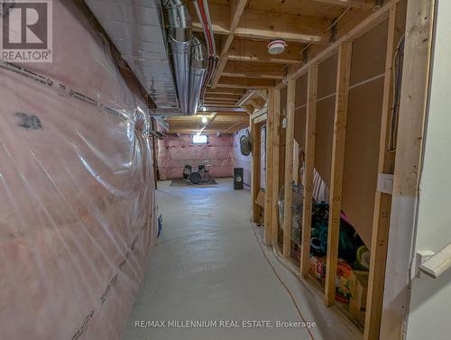 136 Tumblewood Place, Welland, ON - Indoor