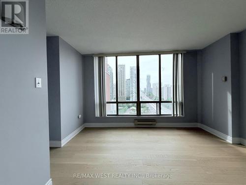 Uph1 - 25 Fairview Road W, Mississauga, ON - Indoor Photo Showing Other Room