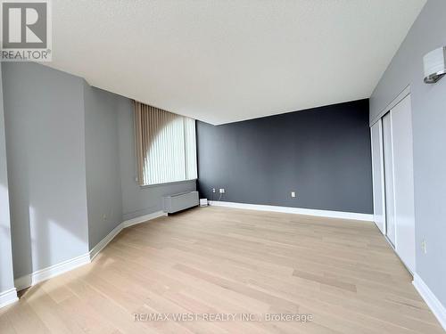 Uph1 - 25 Fairview Road W, Mississauga, ON - Indoor Photo Showing Other Room