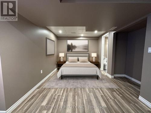 41 Bellagio Avenue, Hamilton, ON - Indoor Photo Showing Bedroom