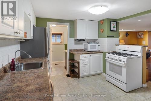 1934 7Th Avenue E, Owen Sound, ON - Indoor Photo Showing Kitchen