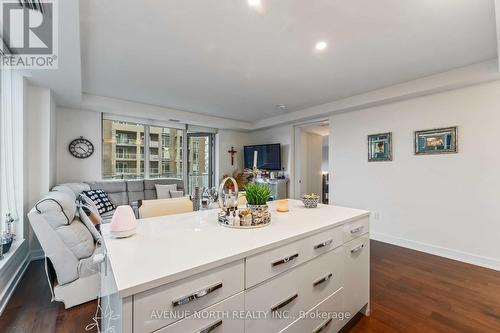 601 - 111 Champagne Avenue S, Ottawa, ON - Indoor Photo Showing Other Room