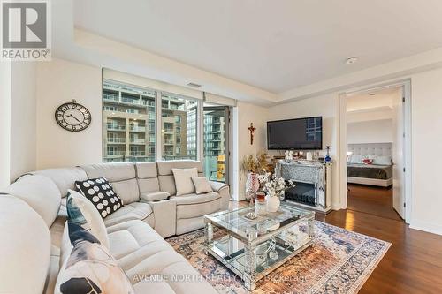 601 - 111 Champagne Avenue S, Ottawa, ON - Indoor Photo Showing Living Room With Fireplace