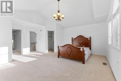 2014 Jasper Avenue, Ottawa, ON - Indoor Photo Showing Bedroom