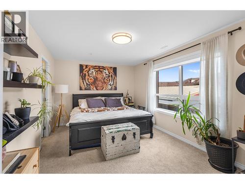 Primary bedroom - 3362 Skaha Lake Road Unit# 307, Penticton, BC - Indoor Photo Showing Bedroom