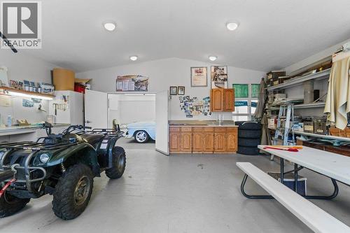 4842 Sunnybrae Canoe Point Road, Tappen, BC - Indoor Photo Showing Garage