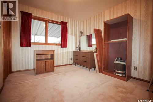 175 6Th Avenue W, Shaunavon, SK - Indoor