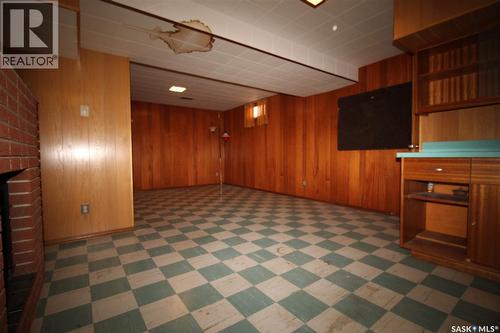 175 6Th Avenue W, Shaunavon, SK - Indoor Photo Showing Other Room
