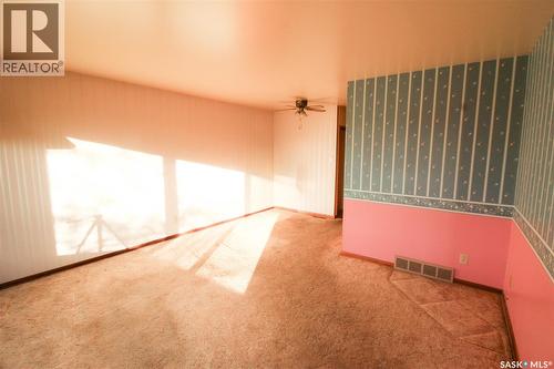 175 6Th Avenue W, Shaunavon, SK 