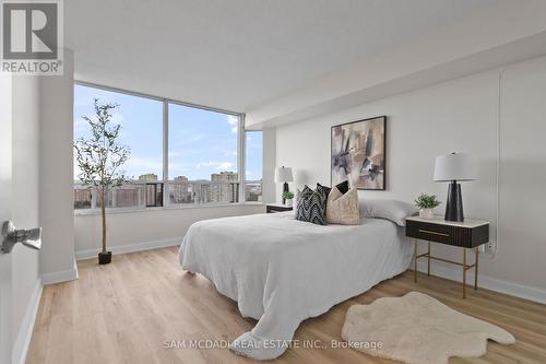 2106 - 24 Hanover Road S, Brampton, ON - Indoor Photo Showing Bedroom