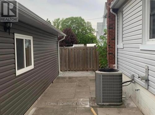 58 Seven Oaks Drive, Hamilton, ON - Outdoor With Exterior