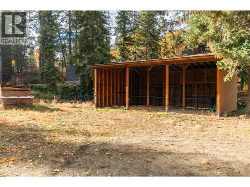 4019 Miller Road, Kelowna, BC - Outdoor