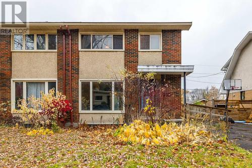 426 APPLE TREE LANE  Ottawa, ON K1K 2R6