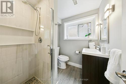 2251 Carol Road, Oakville, ON - Indoor Photo Showing Bathroom