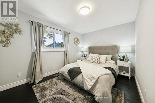 2251 Carol Road, Oakville, ON - Indoor Photo Showing Bedroom