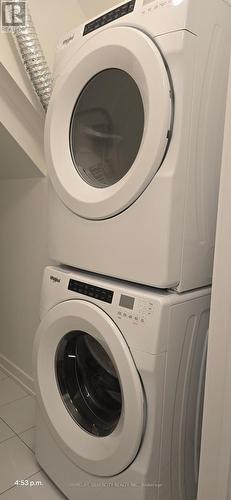 209 - 1680 Victoria Park Avenue, Toronto, ON - Indoor Photo Showing Laundry Room