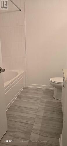 209 - 1680 Victoria Park Avenue, Toronto, ON - Indoor Photo Showing Bathroom