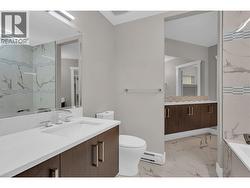 5 pc primary bedroom ensuite. heated floors and large walk in closet - 