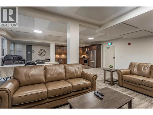 Recreation Room with full Kitchen - 3865 Truswell Road Unit# 505, Kelowna, BC - Indoor