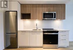 209 - 500 PLAINS ROAD E  Burlington, ON L7T 0C8