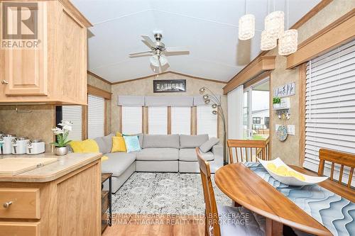 525 - 1501 Line 8 Road, Niagara-On-The-Lake (Queenston), ON - Indoor Photo Showing Dining Room