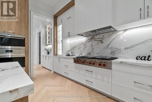 84 Pebbleridge Place, Oakville, ON - Indoor Photo Showing Kitchen