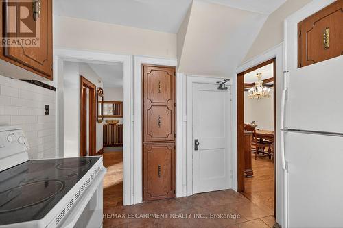 103 Leinster Avenue S, Hamilton, ON - Indoor