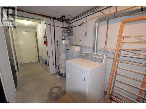 1917 Spruce Street, Prince George, BC - Indoor Photo Showing Laundry Room