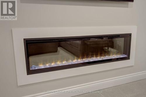 411 The Thicket, Mississauga, ON - Indoor Photo Showing Other Room