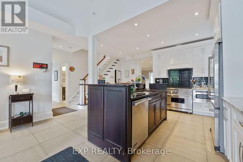 3 - 80 Barton Street, London East (East F), ON - Indoor Photo Showing Kitchen