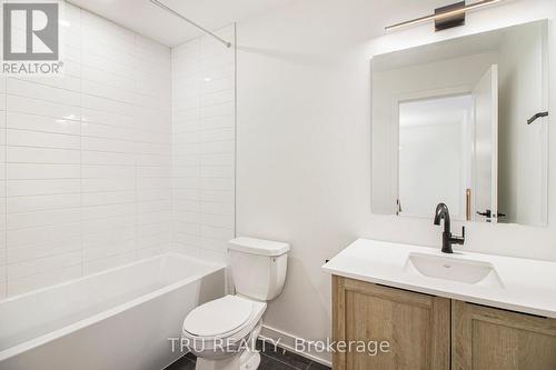 947 Cologne Street, Russell, ON - Indoor Photo Showing Bathroom