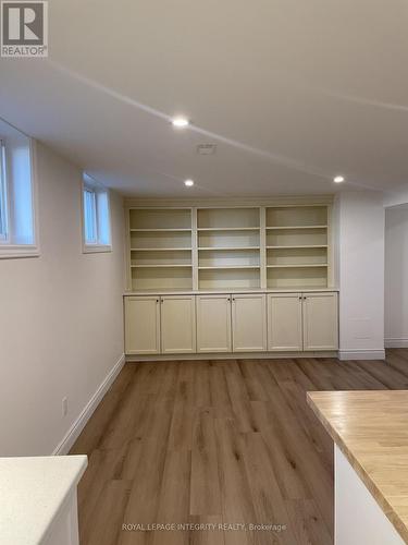 B - 32 Uxbridge Crescent, Ottawa, ON - Indoor