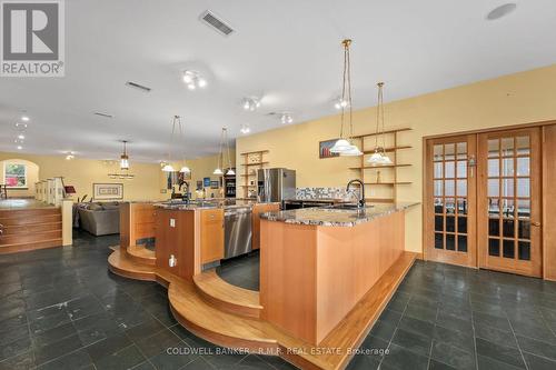 74 Butternut Drive, Kawartha Lakes (Fenelon), ON - Indoor Photo Showing Kitchen