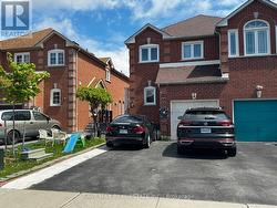 33 PIANE AVENUE  Brampton, ON L6Y 4X8