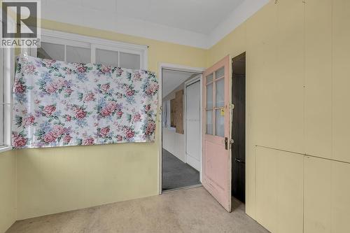 1754 Ethel Street, Kelowna, BC - Indoor