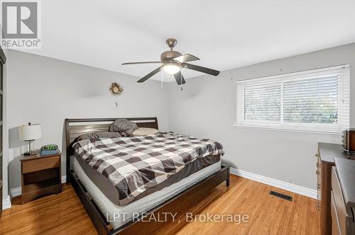 14 Caledon Crescent, Brampton, ON - Indoor Photo Showing Bedroom