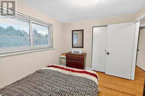 14 Caledon Crescent, Brampton, ON - Indoor Photo Showing Bedroom